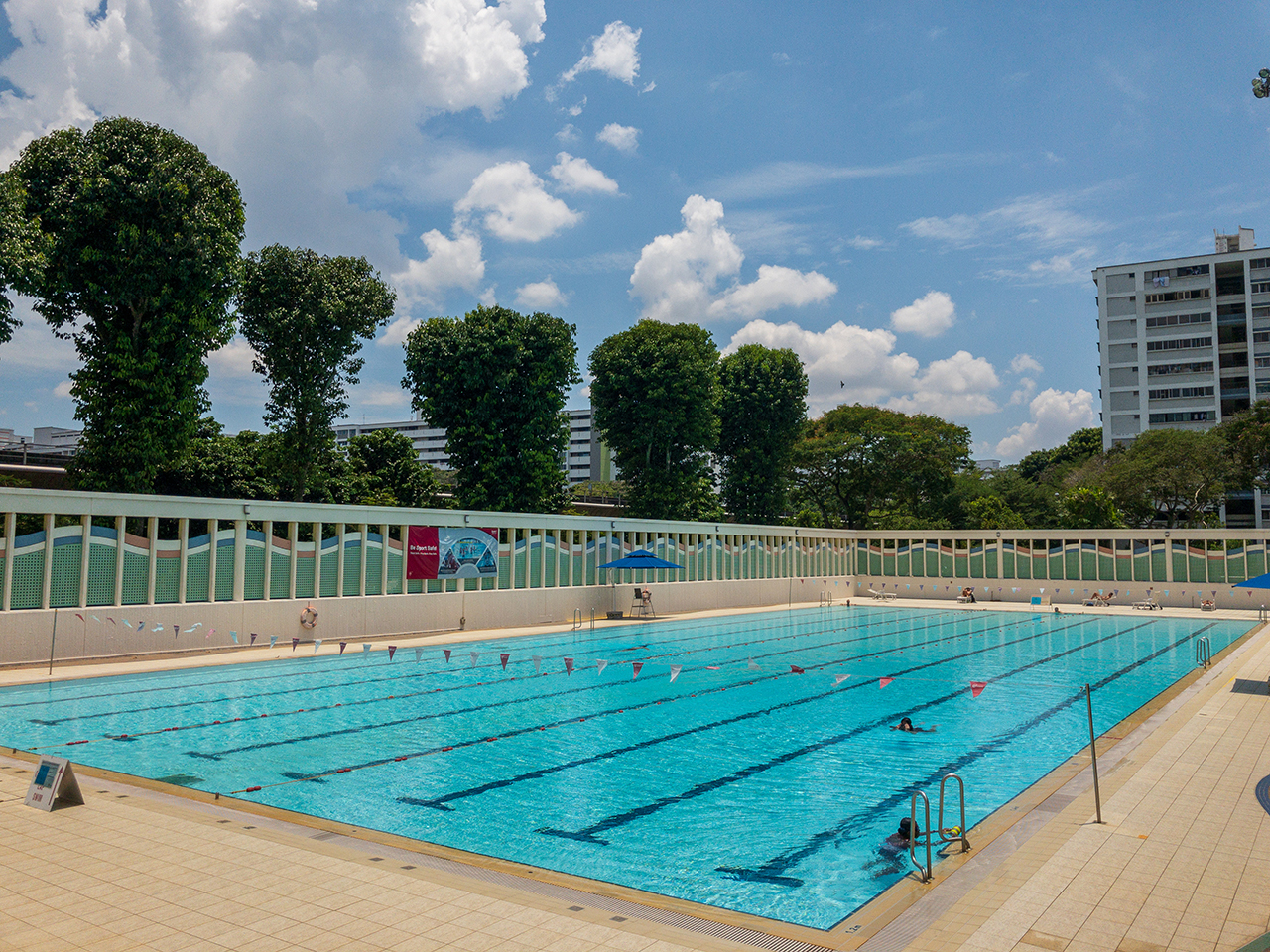 Home Yishun Swimming Complex